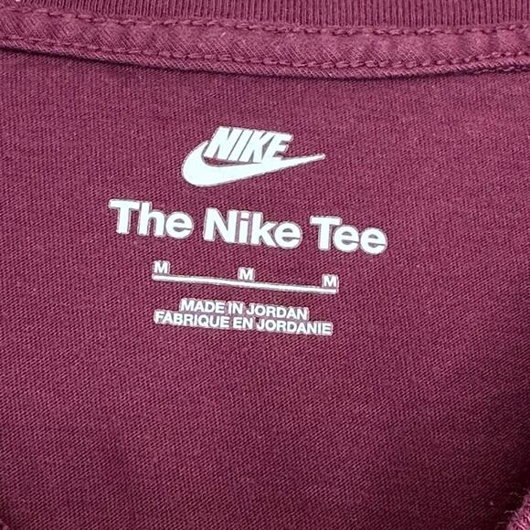 Nike Men's Sportswear Club Short Sleeve T-Shirt, Maroon, Size Medium - Picture 5 of 6